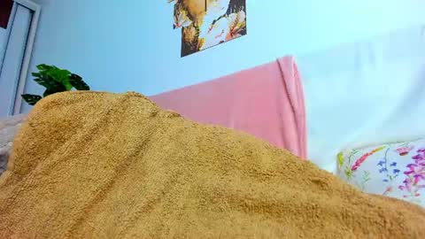 00ingrid00 online show from 06-15-26, 05:37