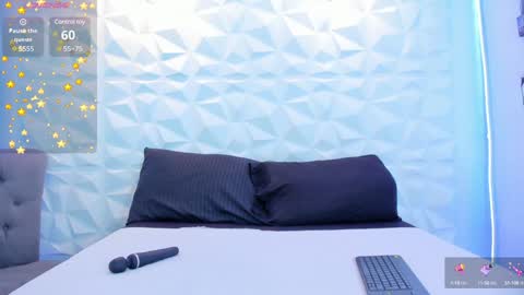 sophie online show from 01-11-25, 03:44