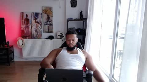 Kingsley online show from 05-22-26, 03:28