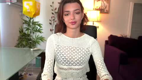 Olivia online show from 05-12-26, 10:18