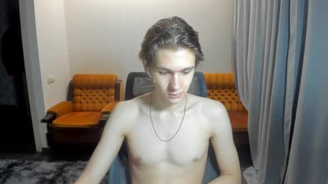 Snapshot of 0verlandd chatting on 01-20-25, 11:35 Adam online show from 01-20-25, 11:35