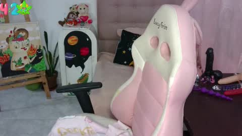 111lucygrim111 online show from 09-11-25, 05:24