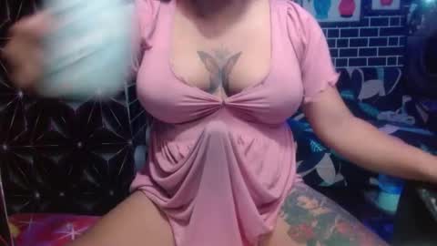  i am trixie im Your Selfsucking Mistress  online show from 06-04-26, 02:17