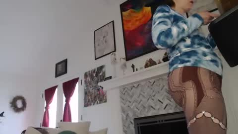 Aurora Willows online show from 03-08-25, 09:40