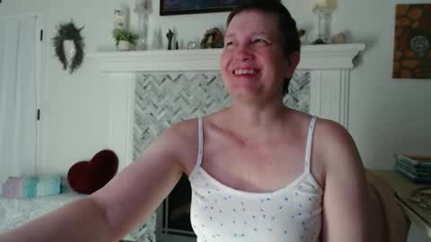 Aurora Willows online show from 03-10-26, 02:16