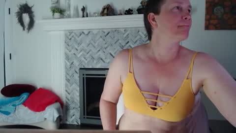 Aurora Willows online show from 04-30-26, 10:10