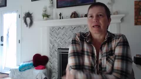 Aurora Willows online show from 05-20-26, 02:56