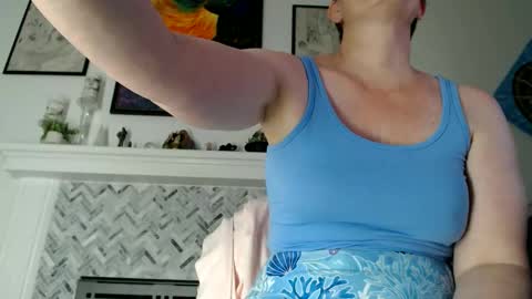 Aurora Willows online show from 05-24-26, 02:16