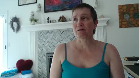 Aurora Willows online show from 05-29-26, 06:17