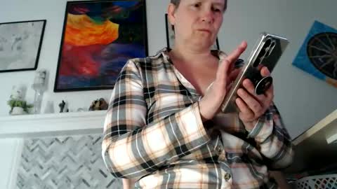 Aurora Willows online show from 06-11-26, 12:32
