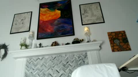 Aurora Willows online show from 06-22-26, 02:57