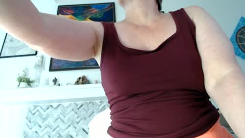 Aurora Willows online show from 07-07-26, 12:02
