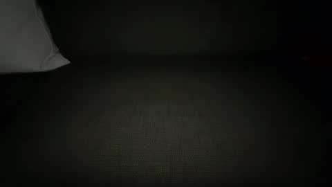 Snapshot of 13petie chatting on 12-31-24, 07:10 13Petie online show from 12-31-24, 07:10