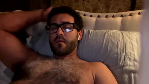 Leandro online show from 02-28-25, 06:54