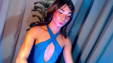 Snapshot of 18_nicole chatting on 03-30-26, 11:00 barbie online show from 03-30-26, 11:00