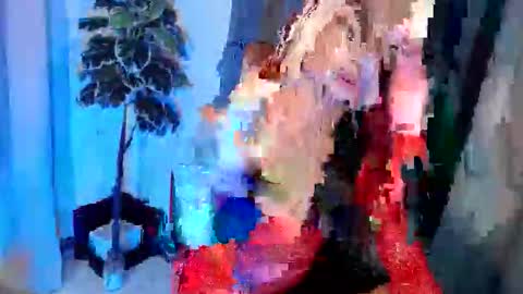 Snapshot of 18_nicole chatting on 04-25-26, 05:32 barbie online show from 04-25-26, 05:32