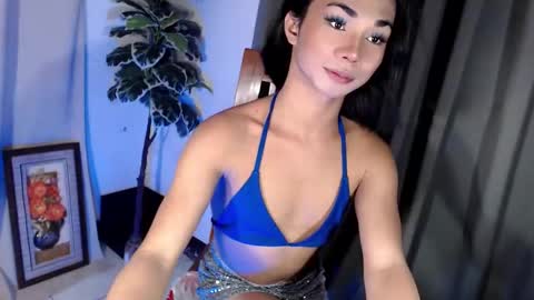 Snapshot of 18_nicole chatting on 05-15-26, 06:37 barbie online show from 05-15-26, 06:37
