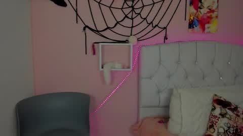 18candy online show from 10-24-25, 10:39