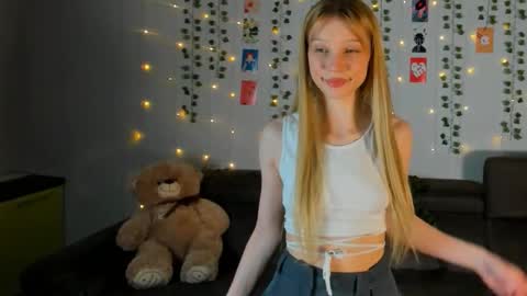 Kira online show from 03-14-26, 05:18