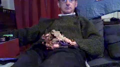 Snapshot of 18remy45 chatting on 12-10-24, 07:32 18remy45 online show from 12-10-24, 07:32