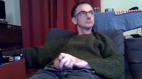 Snapshot of 18remy45 chatting on 12-19-24, 09:28 18remy45 online show from 12-19-24, 09:28