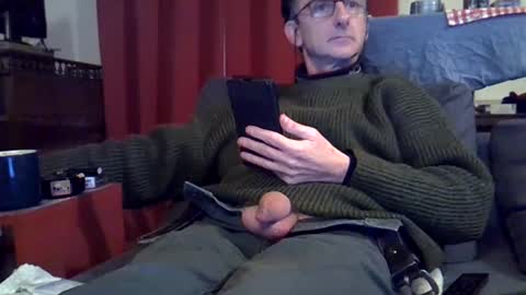 Snapshot of 18remy45 chatting on 12-27-24, 08:18 18remy45 online show from 12-27-24, 08:18
