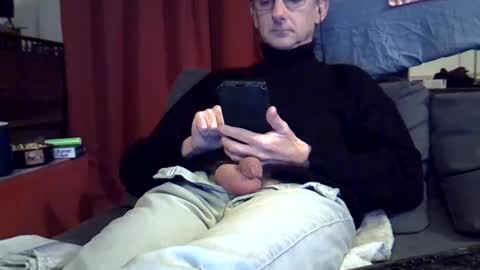 Snapshot of 18remy45 chatting on 12-30-24, 12:52 18remy45 online show from 12-30-24, 12:52