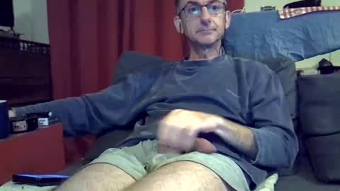 Snapshot of 18remy45 chatting on 02-16-25, 02:43 18remy45 online show from 02-16-25, 02:43