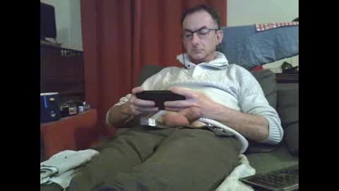 Snapshot of 18remy45 chatting on 03-12-25, 09:45 18remy45 online show from 03-12-25, 09:45