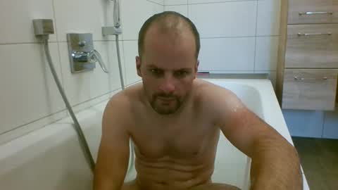 Snapshot of 19berni91 chatting on 10-17-25, 12:08 berni online show from 10-17-25, 12:08