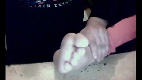 19feetlover903 online show from 03-10-25, 08:23