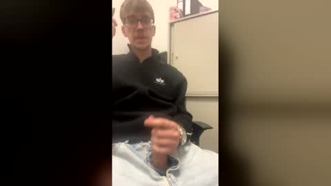 First Time 19yo here online show from 03-08-26, 08:12