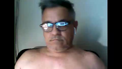Snapshot of 1_maxx_1 chatting on 01-22-25, 04:23 1_maxx_1 online show from 01-22-25, 04:23