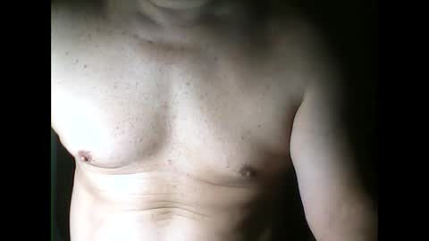 Snapshot of 1_maxx_1 chatting on 09-15-25, 03:06 1_maxx_1 online show from 09-15-25, 03:06
