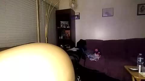Snapshot of 1_sexyy_di chatting on 02-23-25, 02:51 420- online show from 02-23-25, 02:51