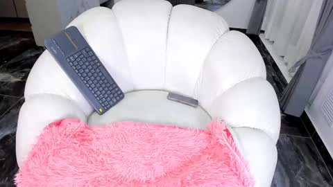 Snapshot of 1bonnie chatting on 02-28-25, 03:59 Hello soy bonnie online show from 02-28-25, 03:59