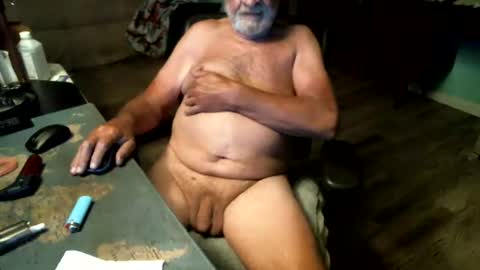 1handyanddee online show from 06-18-26, 03:18