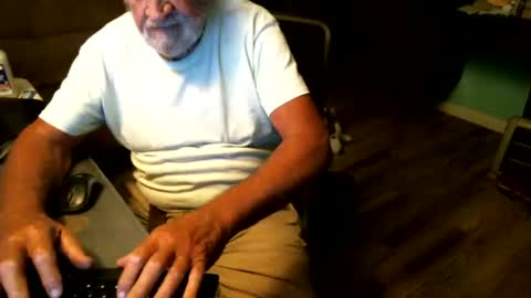 1handyanddee online show from 07-12-26, 02:02