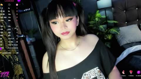 Snapshot of 1hottiegabby chatting on 06-04-26, 01:11 Gabby online show from 06-04-26, 01:11