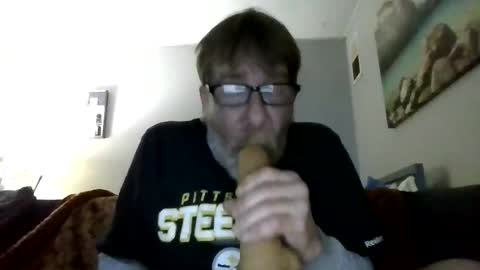 Snapshot of 1hunglo101 chatting on 12-01-25, 01:21 1hunglo101 online show from 12-01-25, 01:21