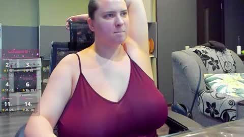 1LINDSEY1 online show from 11-12-25, 05:57