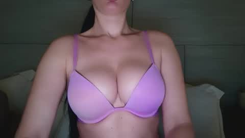 Onna online show from 01-13-26, 11:15