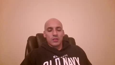 Snapshot of 1luv2cum chatting on 01-08-26, 06:37 sabotagegoat online show from 01-08-26, 06:37