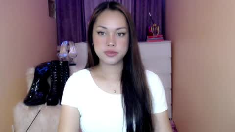 Snapshot of 1miracle_tranny chatting on 06-11-26, 07:06 1miracle_tranny online show from 06-11-26, 07:06