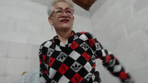 Miss Monserrate online show from 01-17-25, 10:11