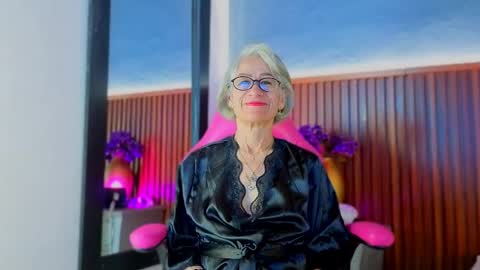 Miss Monserrate online show from 04-09-26, 01:49