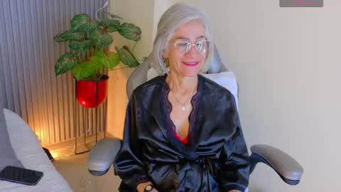 Miss Monserrate online show from 07-15-26, 02:22