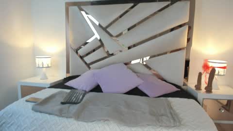 Luisa online show from 12-29-24, 07:06