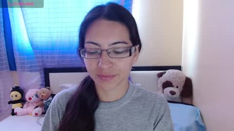 paola online show from 02-12-25, 03:49