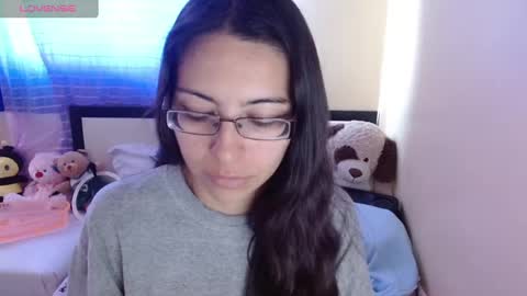 paola online show from 02-12-25, 10:37